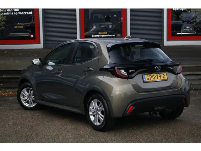 Toyota Yaris 1.5 Hybrid 115 Active 2024 Hybride Benzine 6