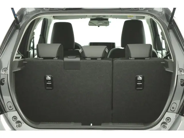 Suzuki Swift 1.2 Select Smart Hybrid 2025 Benzine 24