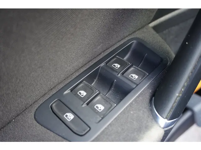 Volkswagen Golf 1.0 TSI Highline 2018 Benzine 7