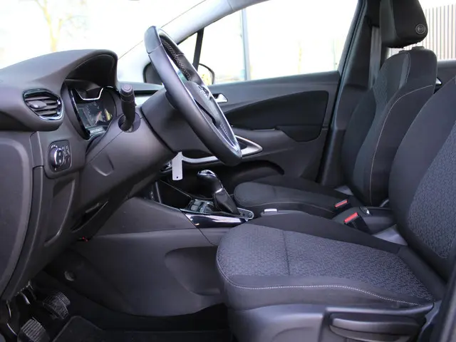 Opel Crossland X 1.2 Online Edition 2017 Benzine 13