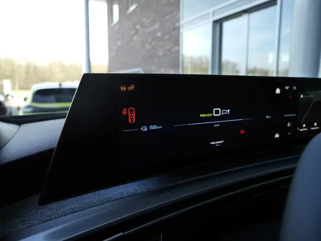 Peugeot e-3008 Allure 73 kWh 2025 Elektrisch 18