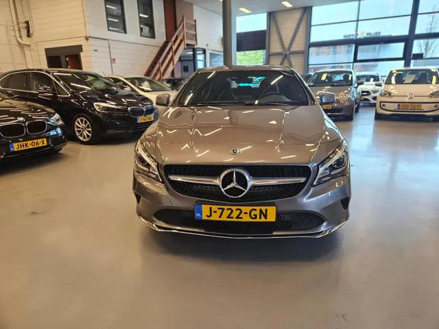 Mercedes-Benz CLA 180 Prestige 2019 Benzine 5