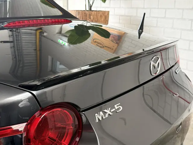 Mazda MX-5 2.0 SkyActiv-G 184pk Signature 2020 Benzine 41