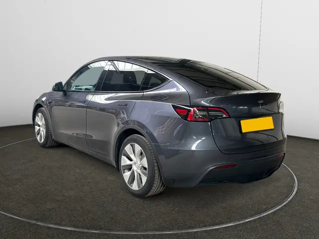 Tesla Model Y RWD 58 kWh 2023 Elektrisch 19