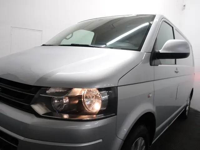 Volkswagen Transporter 2.0 TDI L1 Highline- 2015 Diesel 16