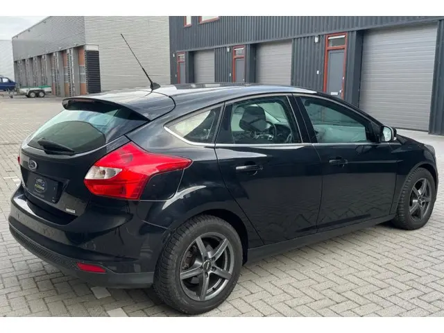 Ford Focus 1.0 EcoBoost 2012 Benzine 7