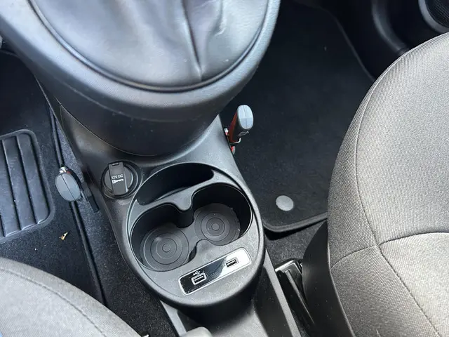 Fiat 500 1.0 Hybrid Urban 2024 Benzine 12