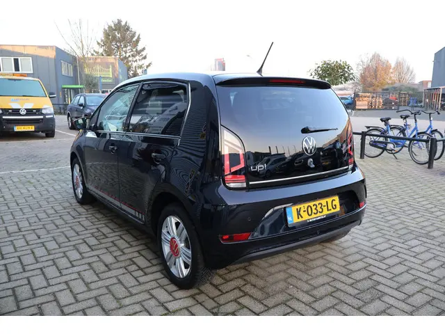 Volkswagen up! 1.0 beats 2021 Benzine 3