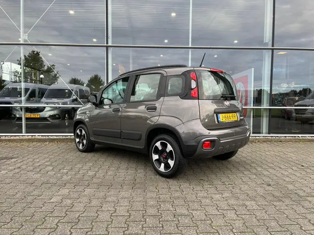 Fiat Panda 1.0 Hybrid City Cross 2020 Benzine 3