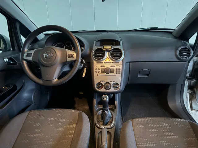 Opel Corsa 1.2-16V Cosmo Airco, LMV 2012 Benzine 15