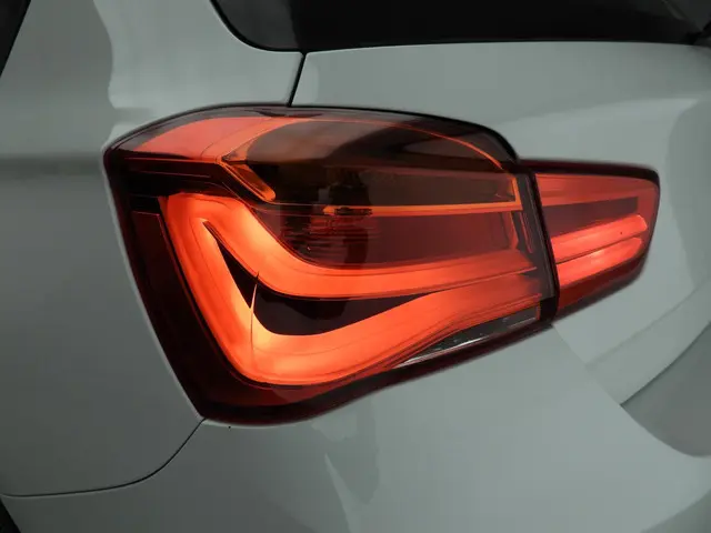 BMW 1 Serie 118i 2019 Benzine 44