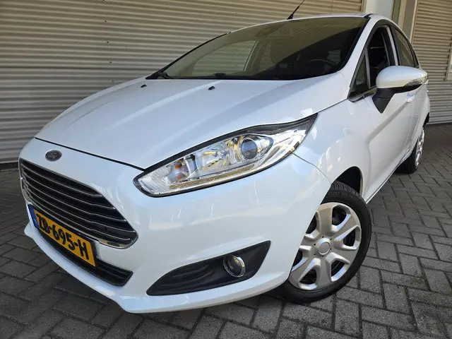 Ford Fiesta 1.0 Titanium 2013 Benzine 2