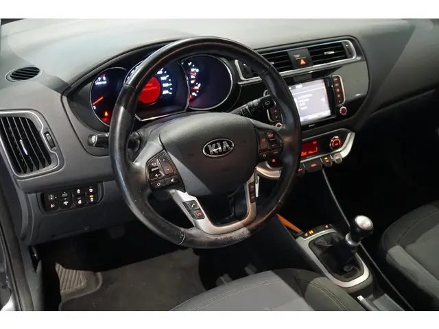 Kia Rio 1.2 CVVT ExecutiveLine 2017 Benzine 4