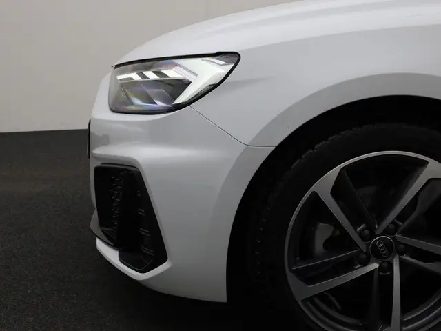 Audi A1 Sportback 30 TFSI/116PK S edition 2024 Benzine 12