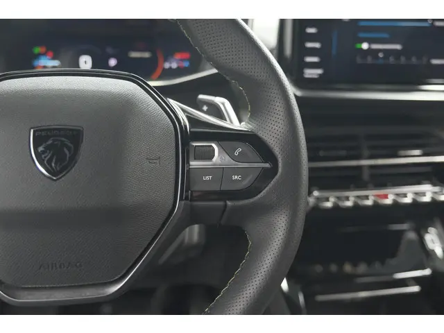 Peugeot 2008 PureTech 130 EAT8 GT 2024 Benzine 35
