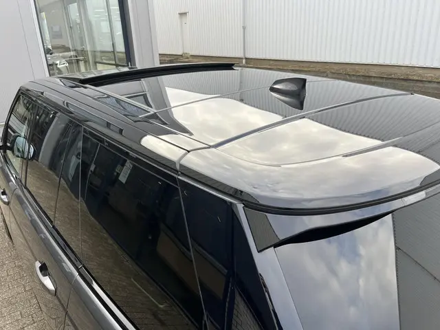 Land Rover Range Rover 4.4 SDV8 Vogue 2018 Diesel 85