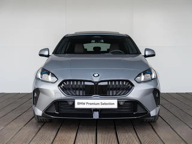 BMW 1 Serie 120 2025 Benzine 3