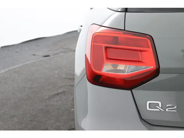 Audi Q2 1.0 TFSI Sport 2017 Benzine 36