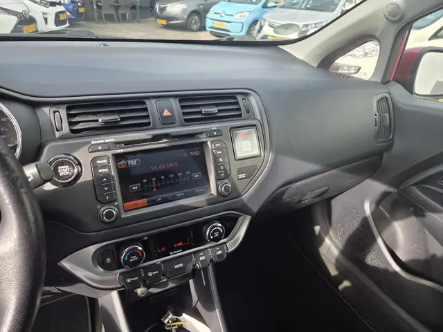 Kia Rio 1.2 CVVT Super Pack 2013 Benzine 8