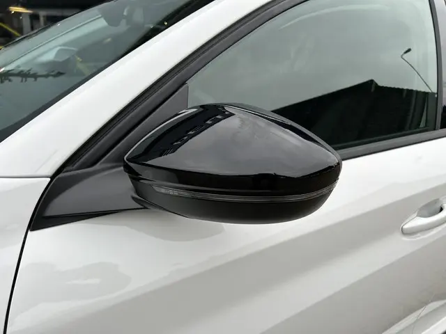 Peugeot 208 1.2 Turbo 100 PK Allure 2025 Benzine 38