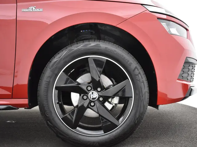 Škoda Kamiq 1.0 Tsi 110pk DSG Monte Carlo 2024 Benzine 15