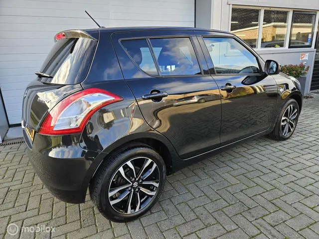 Suzuki Swift 1.2 X-tra zeer nette auto!! 2015 Benzine 4