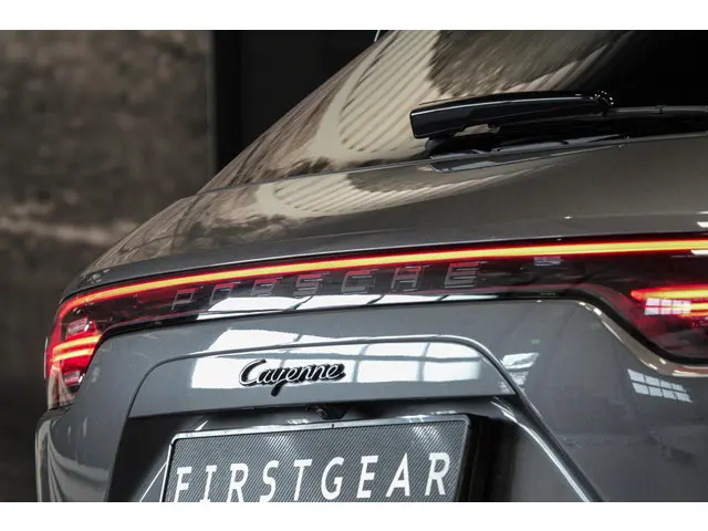 Porsche Cayenne 3.0 E-Hybrid 2021 Hybride Benzine 14