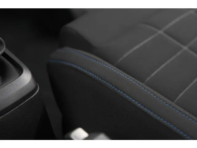 Citroën C3 1.2 Turbo 100pk Plus 2025 Benzine 39