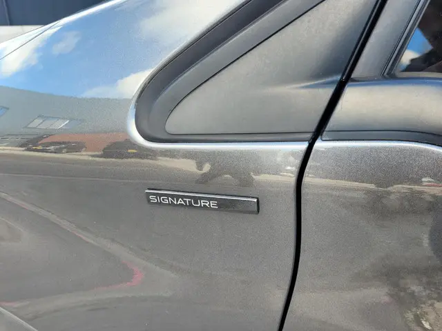 Peugeot 208 1.2 PureTech Signature 2019 Benzine 15