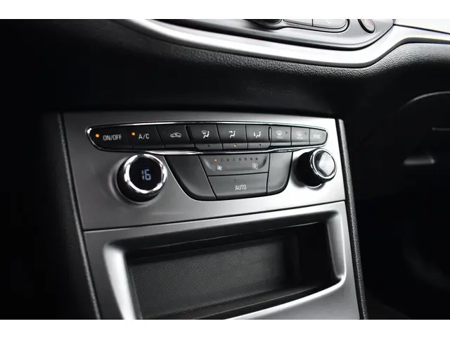 Opel Astra 1.2 Edition 2021 Benzine 25