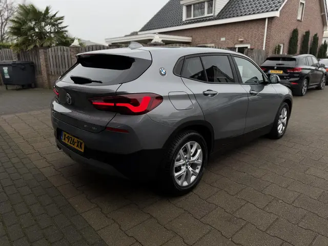 BMW X2 sDrive18i Nieuwstaat! 2022 Benzine 10