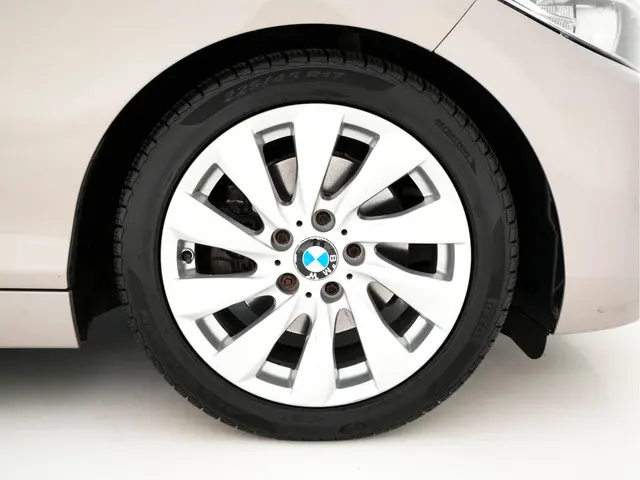 BMW 2 Serie Coupé 220d High Executive 2014 Diesel 26