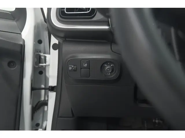 Citroën C3 PureTech 110 EAT6 Feel Edition 2020 Benzine 39