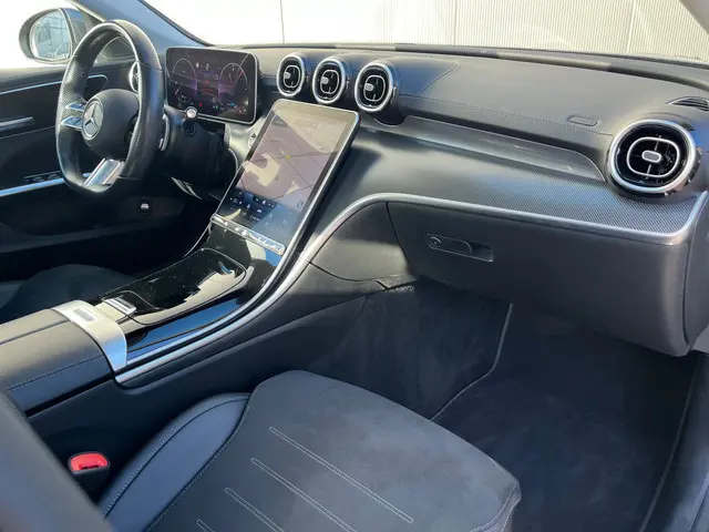Mercedes-Benz C-Klasse 180 AMG Line 2022 Benzine 8