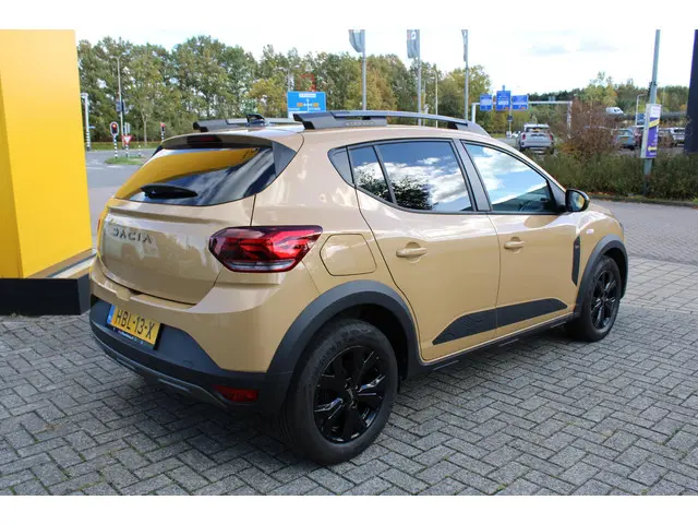 Dacia Sandero Stepway TCe 100 ECO-G Up&Go 2025 Benzine 9