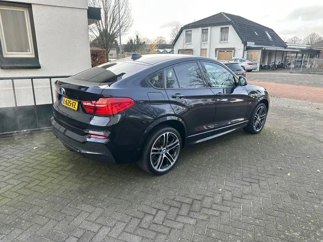 BMW X4 XDrive20i High Executive 2016 Benzine 7