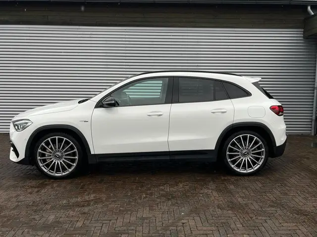 Mercedes-Benz GLA AMG 35 4MATIC 2021 Benzine 5