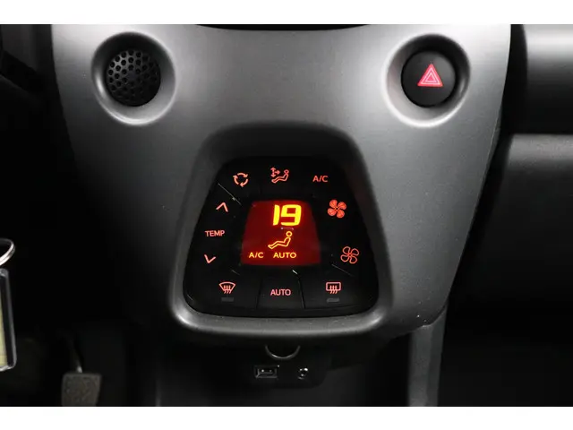 Toyota Aygo 1.0 VVT-i x-joy 2022 Benzine 20