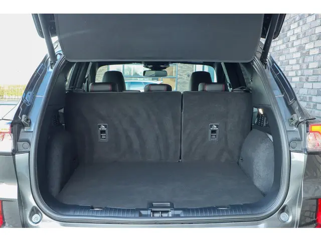 Ford Kuga 2.5 PHEV ST-Line X 2021 Hybride Benzine 14