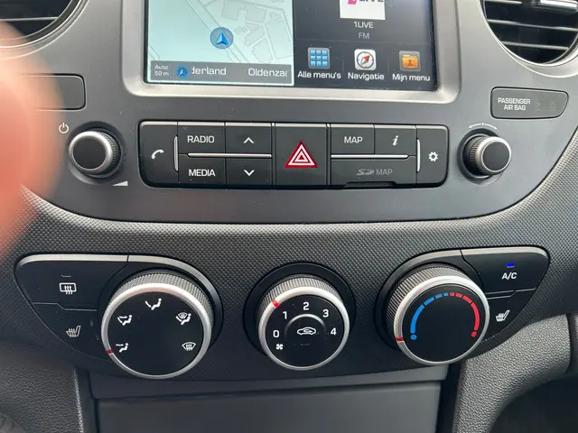 Hyundai i10 1.0i i-Motion Comfort 2017 Benzine 15
