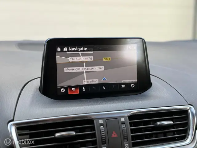 Mazda 3 2.0 SkyActiv-G 120 GT-M 2017 Benzine 31