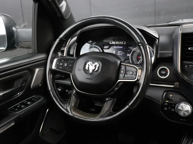 Dodge Ram 1500 5.7 V8 4x4 Crew Cab Limited 2020 Benzine 27