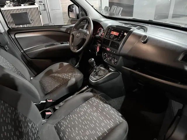 Opel Combo 1.4 L1H2 ecoFLEX Edition 2018 Benzine 29