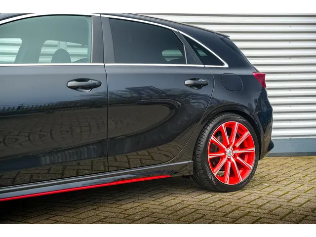 Kia Ceed 1.6 T-GDi GT 2019 Benzine 31