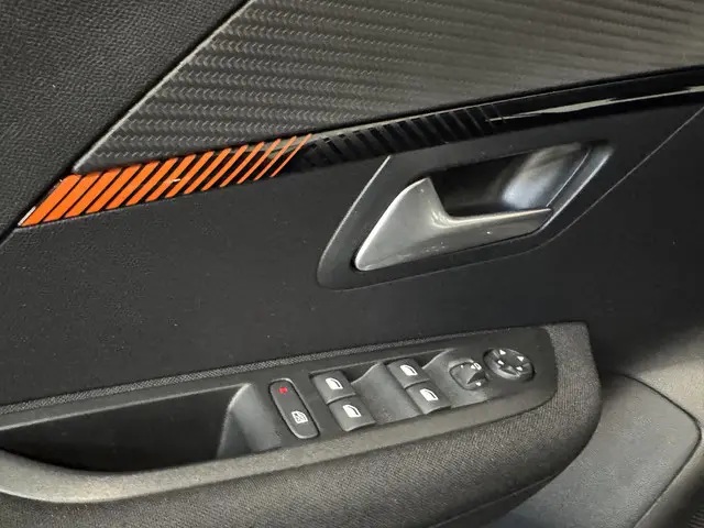 Peugeot e-208 EV Active Pack 50 kWh 2023 Elektrisch 12