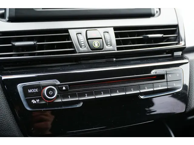 BMW 2 Serie Active Tourer 220i Sport 2015 Benzine 28