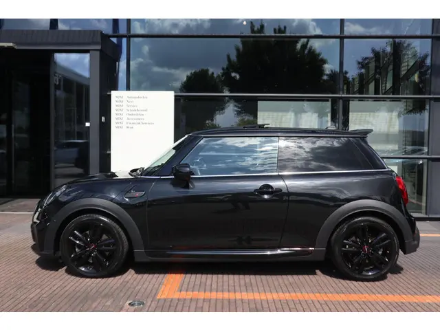 MINI 3-Deurs Cooper S 2022 Benzine 4