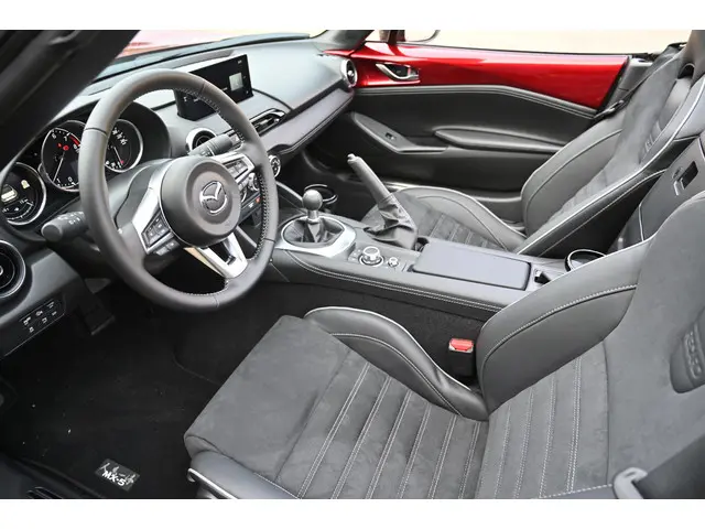 Mazda MX-5 SkyActiv-G 132 6MT Homura 2026 Benzine 23