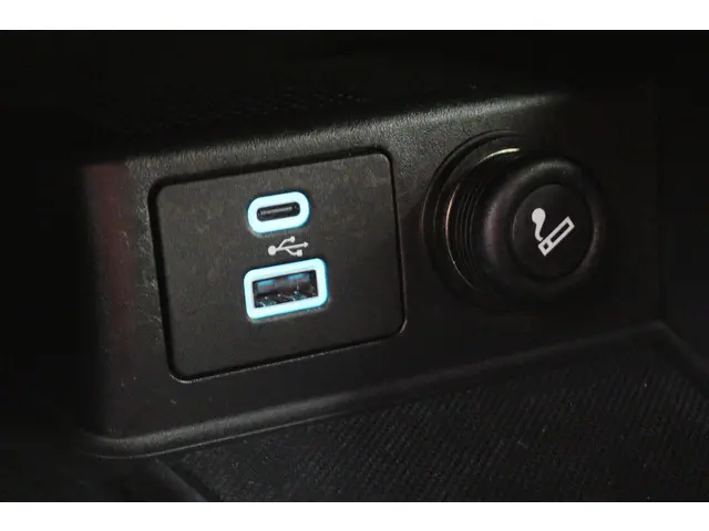 Ford Kuga 2.5 PHEV ST-Line 2021 Hybride Benzine 52