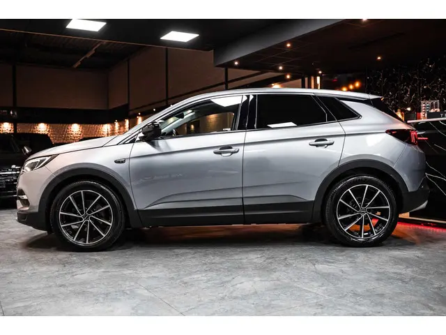 Opel Grandland X 1.2 Turbo Innovation 2017 Benzine 3